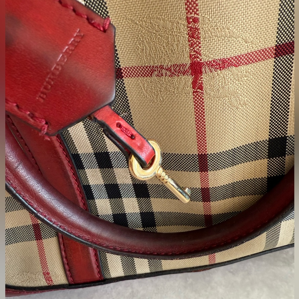 BURBERRY Vintage Haymarket Check Satchel with Red Leather Trim Handbag - Picture 17 of 17